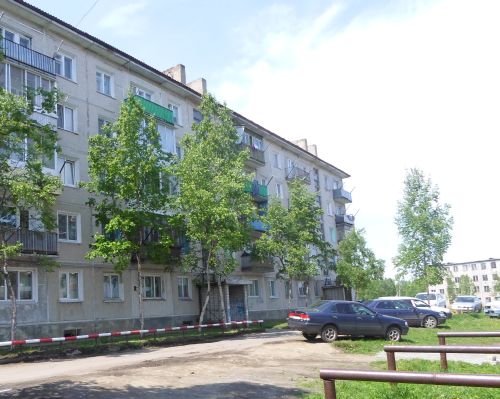 Дом №30 по улице Гарнизонной в Ванино, из которого придется съезжать экс-главе Кенады.