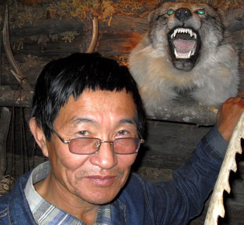 Он тоже служил в спецназе, только в более поздние времена. Фото автора.