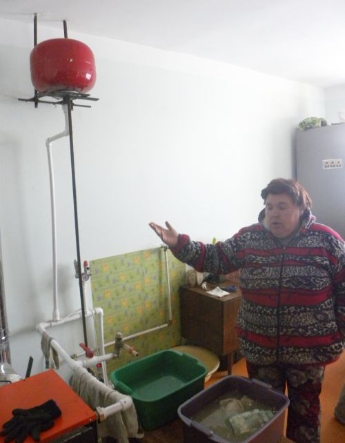 Евгения Мирошниченко: А как закачать воду в систему, чтобы она нормально работала?