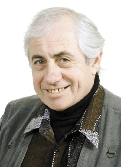 Заслуженный деятель искусств России В. Добровольский