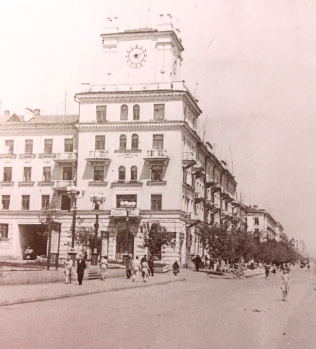 Дом с часами