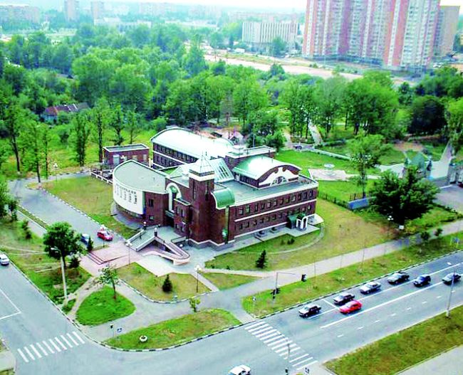 Огромный торговый центр, который строит Хикмет Мамедов в столице ЕАО