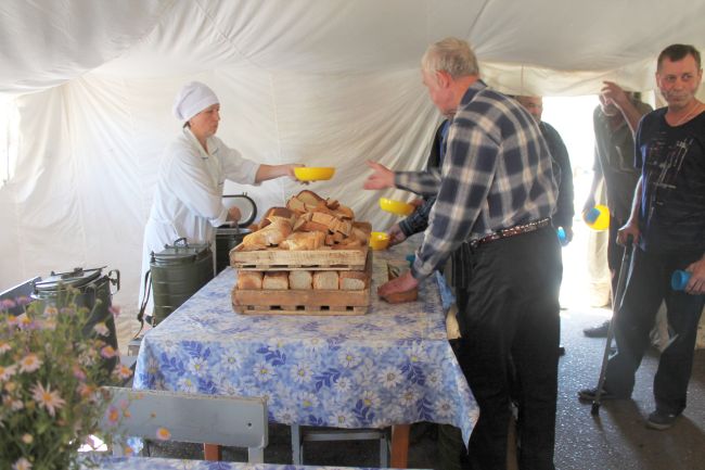 Пол-половничка