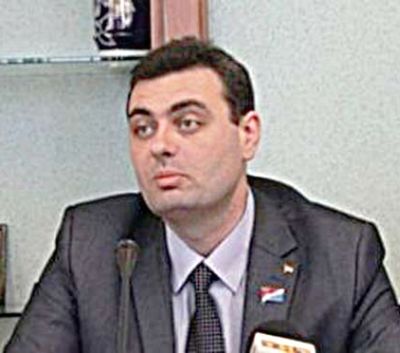 Артем Самсонов