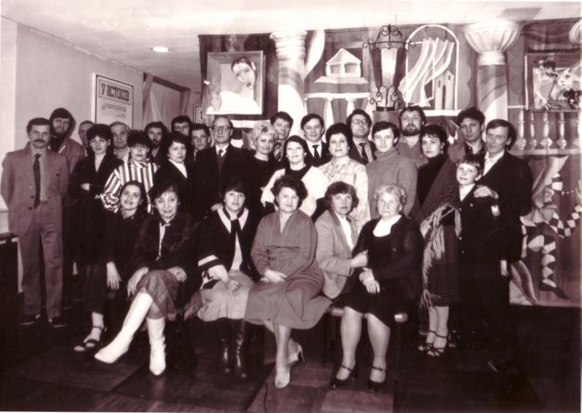 Коллектив театра на открытии музея. Апрель 1987 года./ Нажмите, чтобы УВЕЛИЧИТЬ (нажмите, чтобы увеличить)