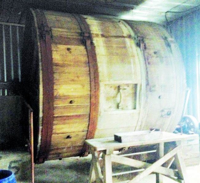 Барабан для пропитки кожи.