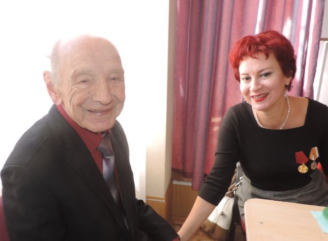 Отец и дочь Асламовы. Хабаровск (нажмите, чтобы увеличить)