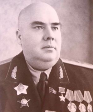 Герой Советского Союза, генерал-майор Василий Ефимович Чернышев (1908-1969), в 1959-1969 годах 1-й секретарь Приморского крайкома КПСС