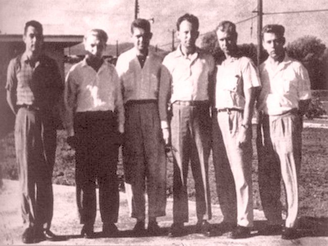 Офицеры 108-го мотострелкового полка. Второй справа - Д.Т. Язов. 1962 г.