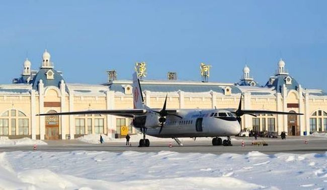 Самолет Xinzhou 60 в аэропорту Мохэ