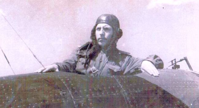 Инструктор Полтавской военной школы летного мастерства (ПВШЛМ) С.Г. Феоктистов. (нажмите, чтобы увеличить)