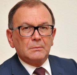 Заммэра Хабаровска Сергей Казаченко поспешил с председателем и, похоже, ввел в заблуждение дачников...