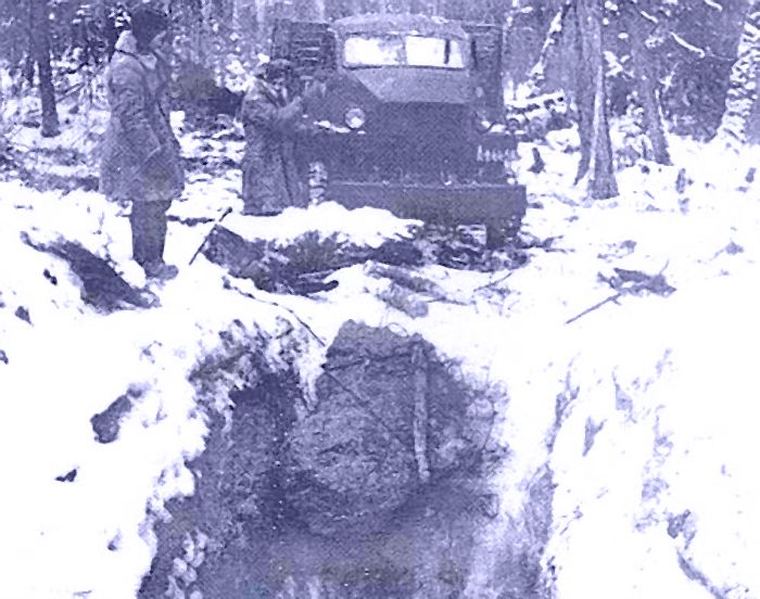 Метеорит вытаскивают