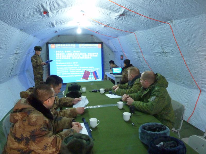 Совместное совещание пограничников на Амуре.