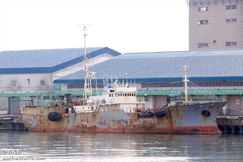 «Авант» (он же «Дарт») в японском порту Отару