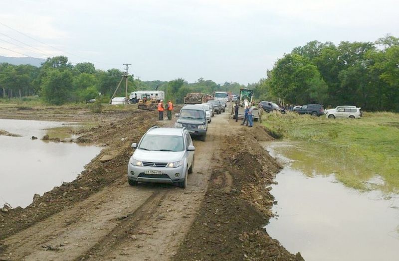 Восстановлено движение на участке трассы Осиновка - Рудная Пристань между селами Уборка и Антоновка