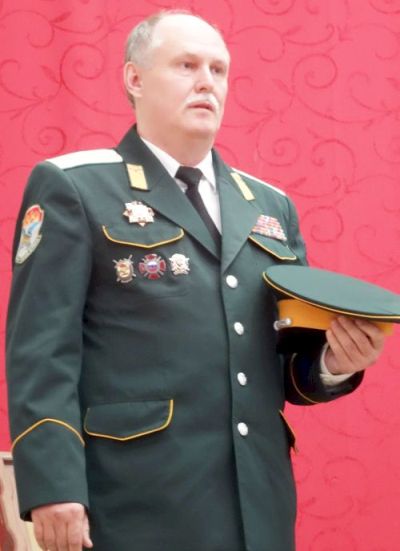 Атаман Уссурийского казачьего войска - атаман окружного казачьего общества Хабаровского края, начальник отдела по взаимодействию с казачеством главного управления специальных программ губернатора Хабаровского края  отставной полковник УФСИН Владимир Степанов