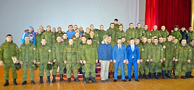 Представительство правительства Республики Дагестан в Хабаровском крае при поддержке командования 64-й отдельной мотострелковой бригады Восточного военного округа провели с военнослужащими по призыву встречу - «правовой час» - под названием «Социальная опасность экстремизма и неуставных взаимоотношений»