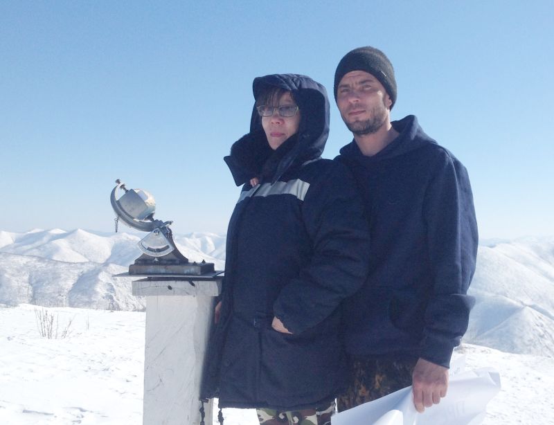 Начальник метеостанции «Солекуль» Руслан Тарасов и техник-метеоролог Олеся Уды заступили на дежурство 1 ноября 2017 года