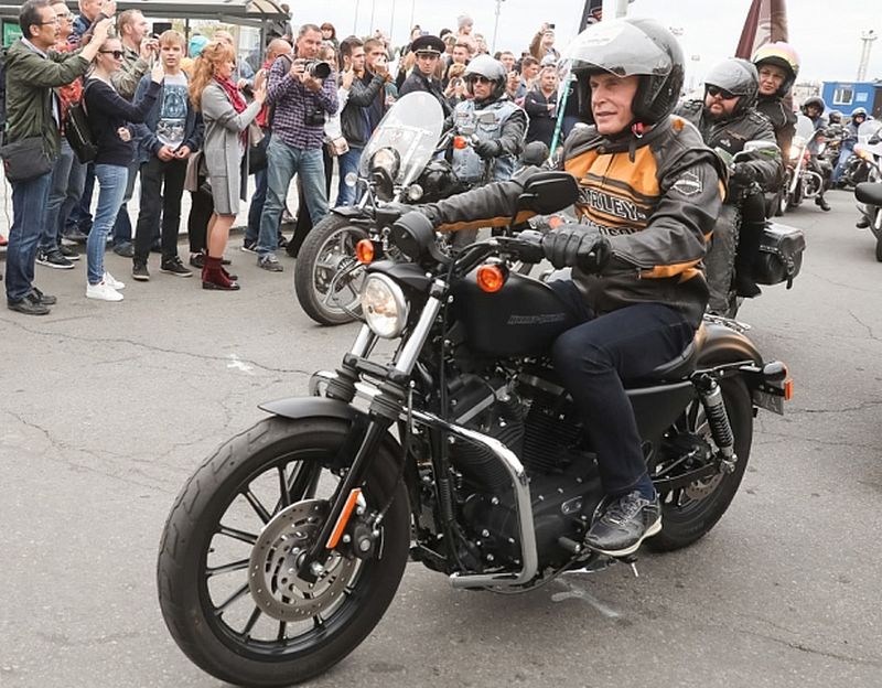 Олег Кожемяко вместе с байкерами Приморья закрыл мотосезон-2018