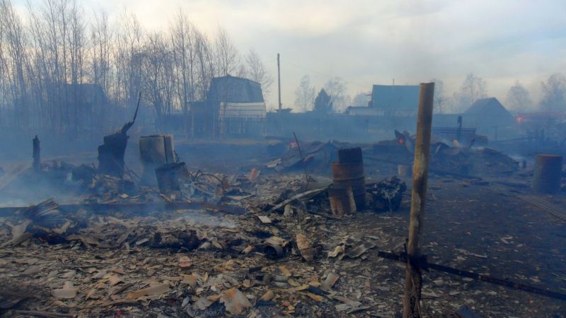 Поселок Бяудэ Советско-Гаванского района Хабаровского края горит