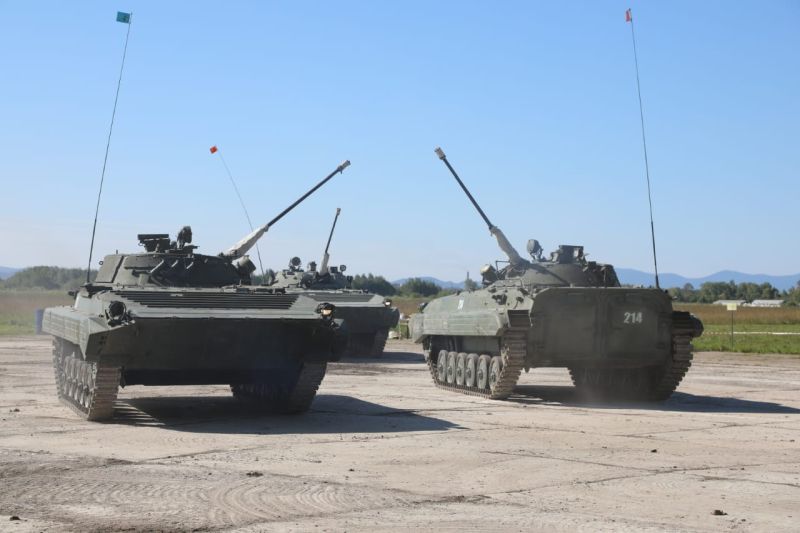 На «Армия-2020» в ВВО начались первые тренировки боевой и специальной техники