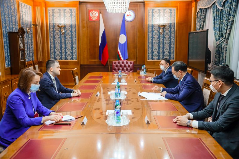 Глава Якутии обсудил вопросы развития авиационной отрасли с заместителем руководителя Росавиации