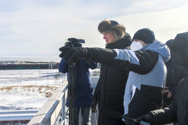 Михаил Дегтярев оперативно отреагировал на ситуацию с пылением на побережье Татарского пролива