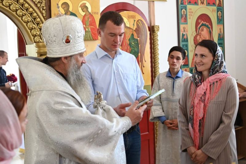 Михаил Дегтярев принял участие в церемонии освящения православного храма