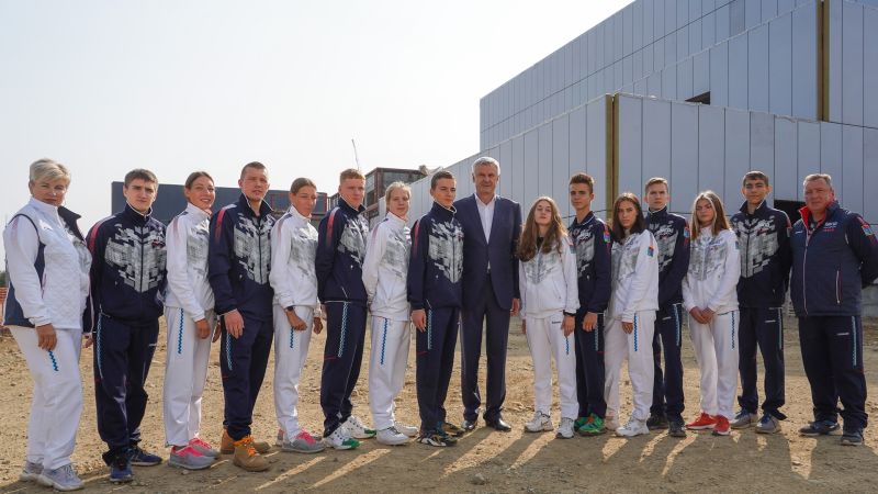 Губернатор Сергей Носов встретился со сборной командой Магаданской области по северному многоборью