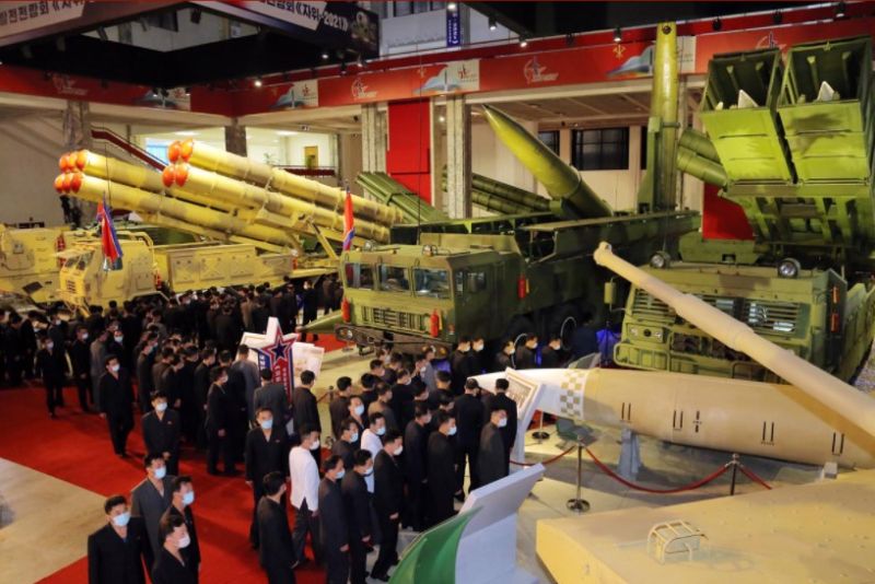 На выставке достижений в развитии дела обороны государства