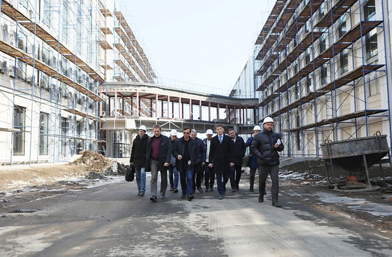 Территорию культурно-образовательного комплекса на острове Русский в Приморье благоустроят этой весной. Фото - Иван Дякин (правительство Приморского края)