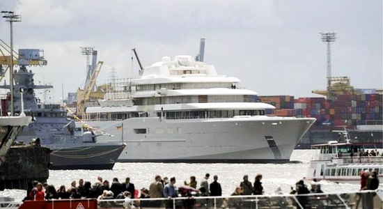 Яхта Eclipse («Затмение»)