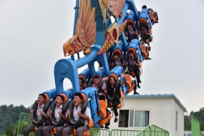 Разряд государственной противоэпидемической работы урегулирован и снижен, и обеспечивается ритмичность общественной деятельности и повседневной жизни во всех ее элементах и процессах.