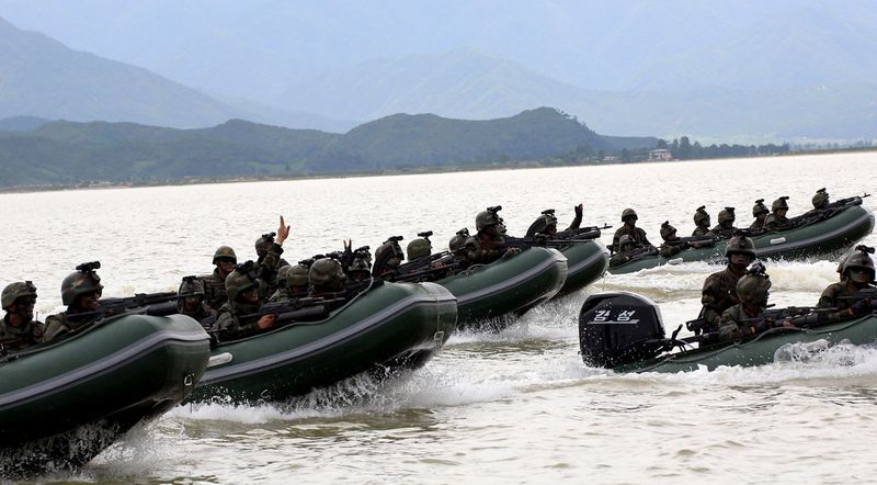 Соревнования специальных оперативных войск КНА по нанесению удара по установленным объектам. Август 106 г. чучхе (2017).