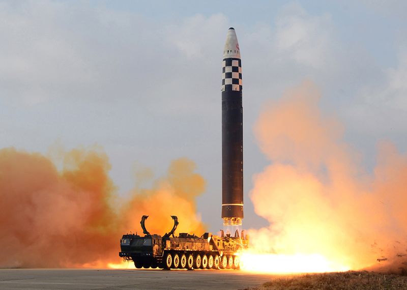 Испытательный запуск МБР нового типа. Ноябрь 111 г. чучхе (2022).