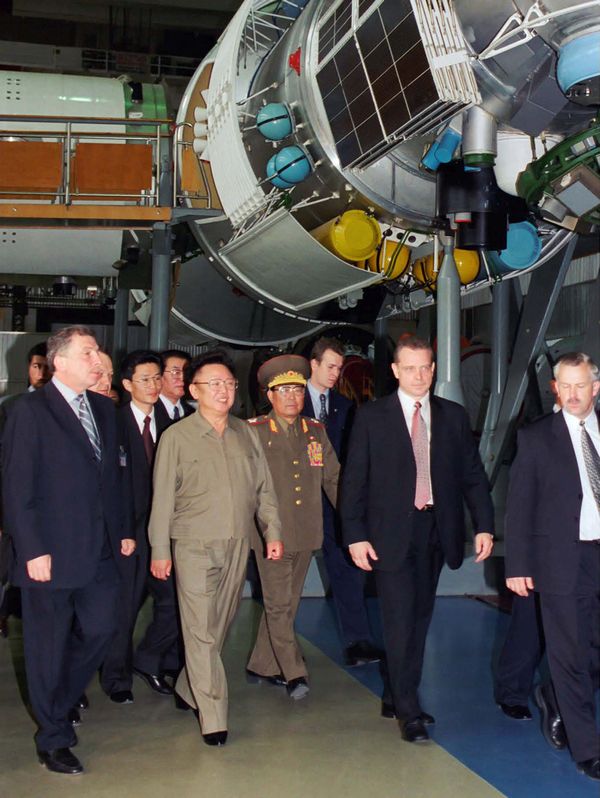 В Космическом научно-производственном центре им. М. В. Хруничева.