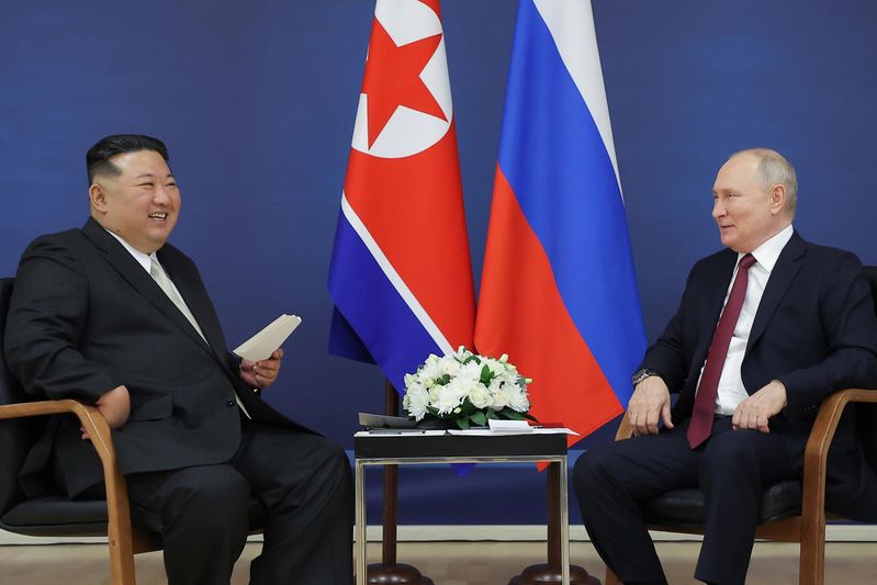 Ким Чен Ын ведет переговоры с Владимиром Владимировичем Путиным