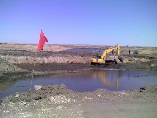 Вид на стройку канала с полотна КВЖД в мае 2009 года