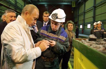 Честный рабочий - Путину: Может алмаз есть, а может и нету...