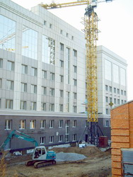 Двор стройплощадки по переулку Казарменный/ Нажмите, чтобы УВЕЛИЧИТЬ (нажмите, чтобы увеличить)