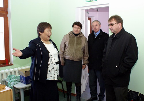 С. Высоких - крайний справа