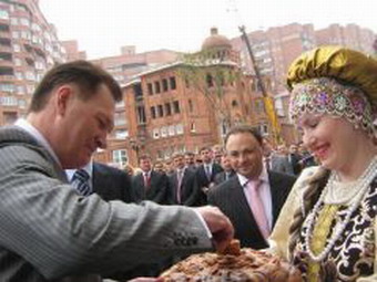 Ректор ДВГУ Владимир Курилов, мэр Владивостока Игорь Пушкарев