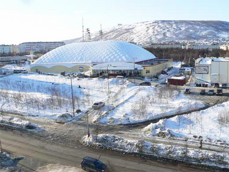 Ледовый дворец в Магадане