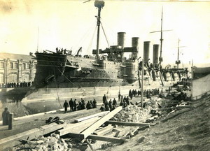 Постановка крейсера на ремонт. Нажмите, чтобы УВЕЛИЧИТЬ (нажмите, чтобы увеличить)