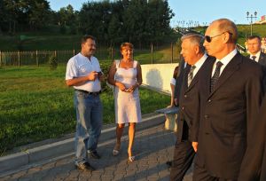 В.В.Путин совершил прогулку по набережной Хабаровска. фото УВЕЛИЧИВАЕТСЯ (нажмите, чтобы увеличить)