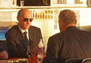 В.В.Путин совершил прогулку по набережной Хабаровска. фото УВЕЛИЧИВАЕТСЯ (нажмите, чтобы увеличить)