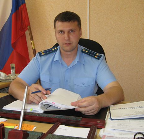 Первый заместитель Г.Фатеева Андрей Коновод, который давал санкцию на задержание Чулкова, Бабака и Черея, сегодня исполняет обязанности начальника Следственного управления с перспективой в дальнейшем избавиться от приставки «и.о.»