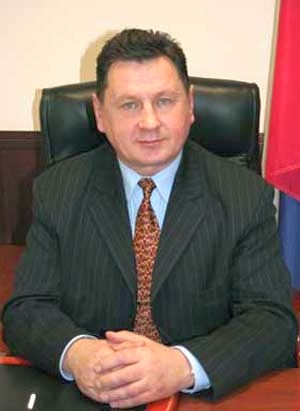 Генерал-лейтенант Юрий Алешин - бывш. нач ФСБ по Приморью, ныне начальник организационно-аналитического отдела ФСБ РФ и по словам Джанмирзаева "друг Ишаева".