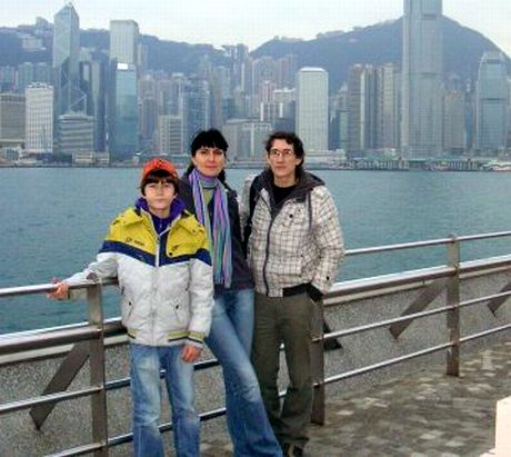 Иван Смолин с женой и младшим сыном в Китае надолго. Возможно, навсегда...